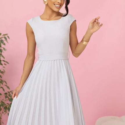 311-20 LILA Pleated dress with short sleeves and belt - gray