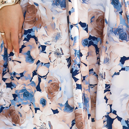 425-13 MATILDE Feminine dress with a neckline and short sleeves - beige and blue flowers
