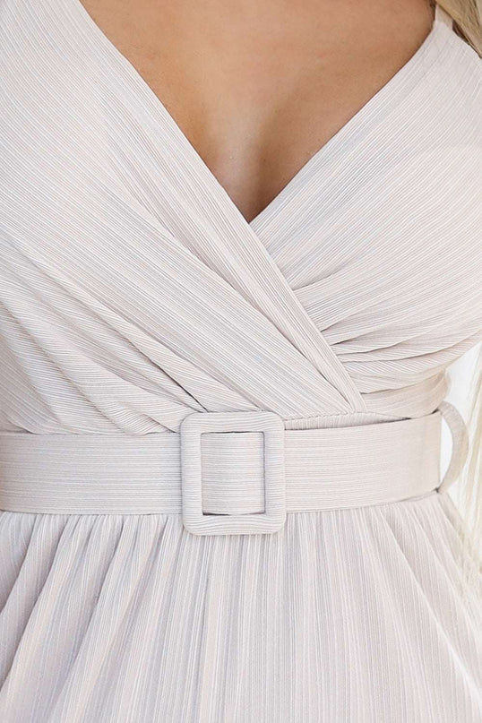 593-1 Elegant wrap jumpsuit with wide legs and belt - beige