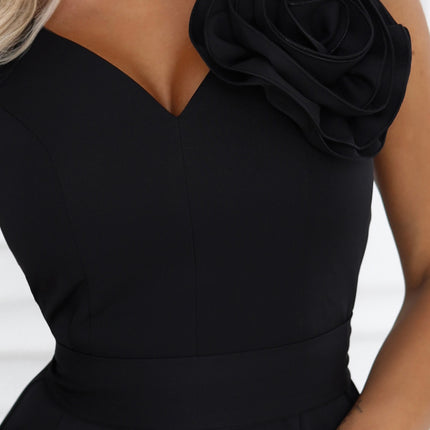 669-6 Romantic maxi dress with a shoulder flower and a slit - classic black